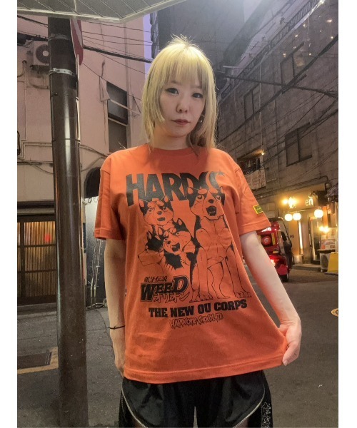 ハードコアチョコレート(ハードコアチョコレート)の「銀牙伝説WEEDオリオン(二子峠ヘイジーオレンジ)(Tシャツ/カットソー・メンズ・ダークオレンジ・XX-LARGE/X-LARGE/LARGE)」の2枚目の写真