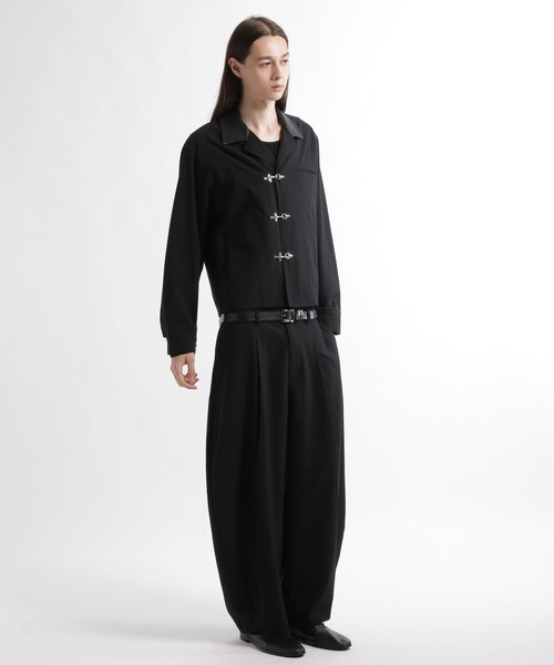 HARE（ハレ）の「【合成皮革】エリレザーファイヤーマンバックルカイキンシャツ(HARE)（シャツ/ブラウス・メンズ・グリーン/グレー系その他/ブラック・FREE）」の5枚目の写真
