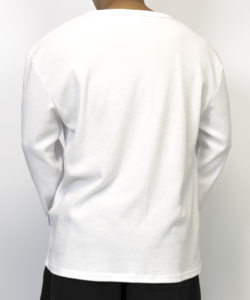 PACIENCIA(パシエンシア)の「ワッフル Uネック オーバーサイズ ロングスリーブ(Tシャツ/カットソー・メンズ・その他・LARGE/X-LARGE/XX-LARGE)」の2枚目の写真