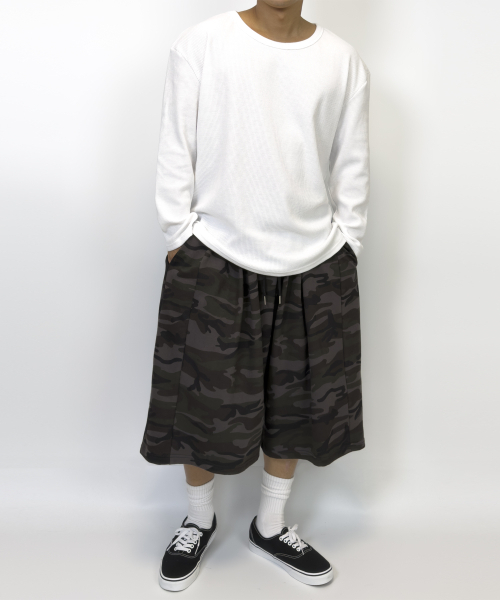 PACIENCIA(パシエンシア)の「ワッフル Uネック オーバーサイズ ロングスリーブ(Tシャツ/カットソー・メンズ・その他・LARGE/X-LARGE/XX-LARGE)」の4枚目の写真