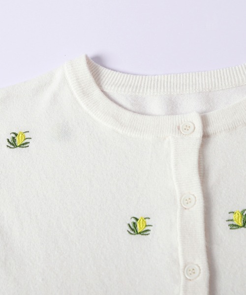 AMELY(エミリー)の「小花柄 刺繍 ニットカーディガン/羽織り/ベーシック(カーディガン/ボレロ・レディース・グレー/ブラック/アイボリー・フリー)」の16枚目の写真