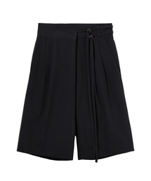 BELTED WRAP BERMUDA PANTS IN BLACK