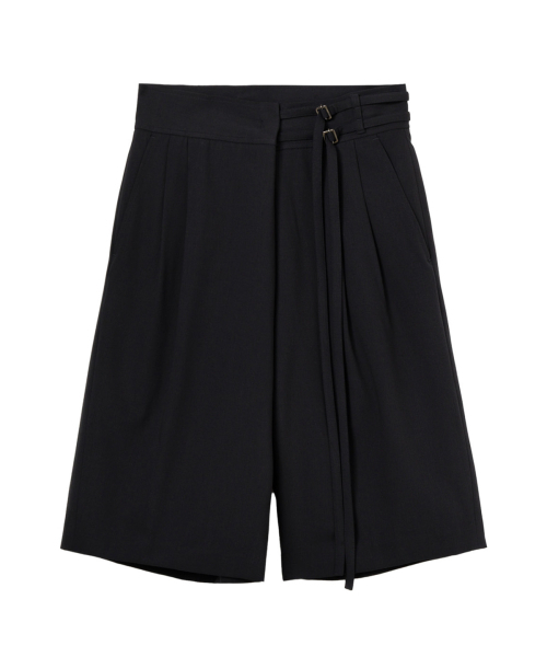 DEINET(ダイニット)の「BELTED WRAP BERMUDA PANTS IN BLACK(その他パンツ・レディース・その他・SMALL/MEDIUM)」の1枚目の写真