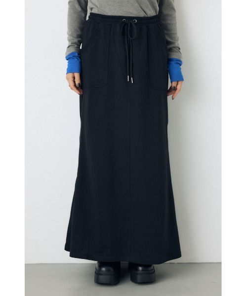 AZUL by moussy(アズールバイマウジー)の「ジップデザイン裏毛ロングスカート 秋服 冬服 春服 スウェットスカート 無地 フレアスカート ウエストゴム(スカート・レディース・ブラック/杢グレー・FREE)」の4枚目の写真