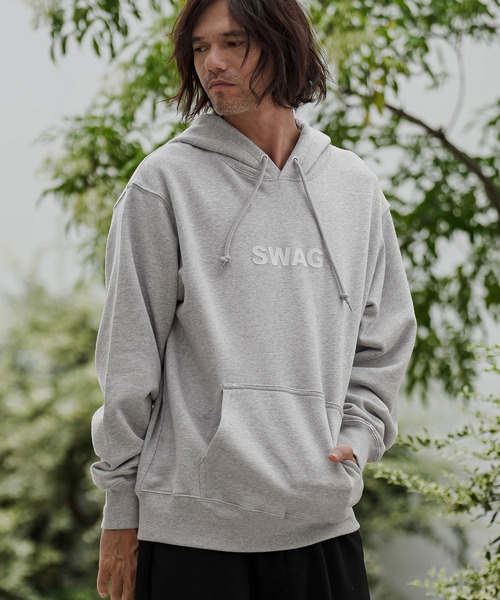 CAMBIO(カンビオ)の「mpa4275- ヘビー裏毛プリントプルパーカー - SWAG(2602143MCB)(パーカー・メンズ・ホワイト/ブラック/ミックスグレー/ネイビー・S/M/L/XL)」の5枚目の写真