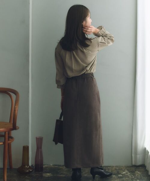COHINA(コヒナ)の「フロントラッフルブラウス 【低身長・小柄女性】(Tシャツ/カットソー・レディース・ライトベージュ/ベージュ/ブラック・ONE SIZE)」の17枚目の写真