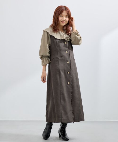 COHINA(コヒナ)の「フロントラッフルブラウス 【低身長・小柄女性】(Tシャツ/カットソー・レディース・ライトベージュ/ベージュ/ブラック・ONE SIZE)」の21枚目の写真