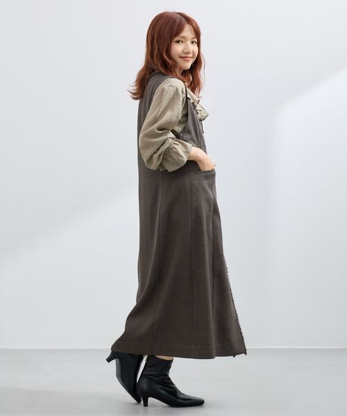 COHINA(コヒナ)の「フロントラッフルブラウス 【低身長・小柄女性】(Tシャツ/カットソー・レディース・ライトベージュ/ベージュ/ブラック・ONE SIZE)」の22枚目の写真