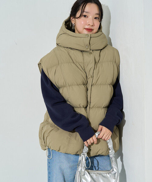 FREAK'S STORE（フリークスストア）の「限定展開　中綿 ボリューム フーディー ベスト（ダウンベスト・レディース・ベージュ/グレー/ブラウン/ブラック・ﾌﾘ-）」の19枚目の写真