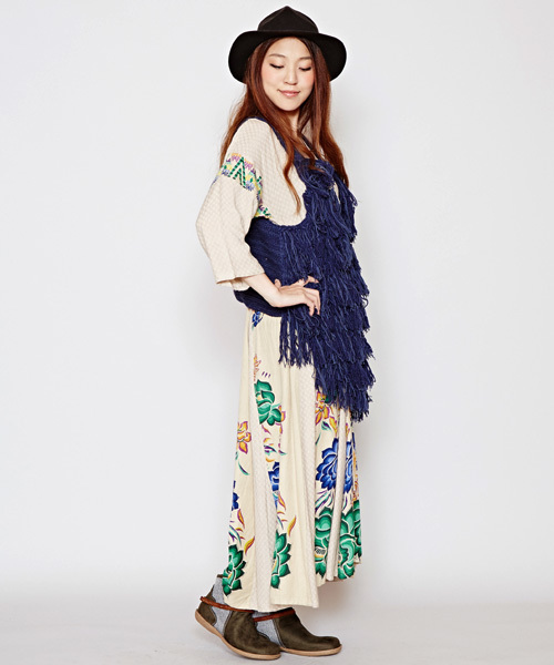 チャイハネ（チャイハネ）の「【チャイハネ】ウール混フリンジショートベスト（ベスト・レディース・ホワイト/ブルー・FREE）」の17枚目の写真