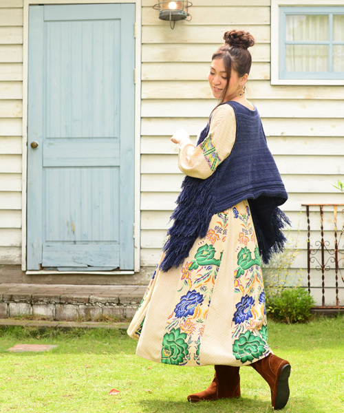 チャイハネ（チャイハネ）の「【チャイハネ】ウール混フリンジショートベスト（ベスト・レディース・ホワイト/ブルー・FREE）」の21枚目の写真