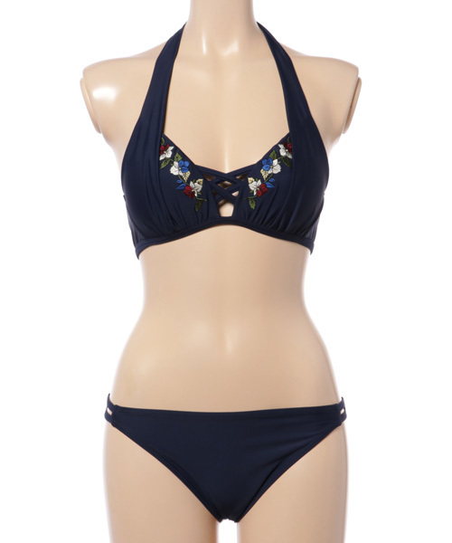 Murua ムルーア の Murua ムルーア フラワー刺繍 ノンワイヤー ホルタービキニ 水着 水着 Wear