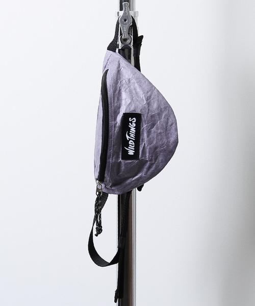 WILD THINGS（ワイルドシングス）の「WILD THINGS(ワイルドシングス)別注タイベックボディバッグ（ボディバッグ/ウエストポーチ・メンズ・ホワイト/ブラック/パープル・FREE）」の3枚目の写真