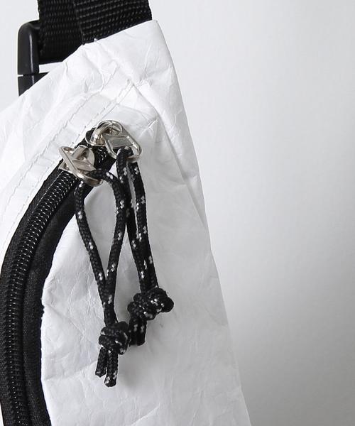 WILD THINGS（ワイルドシングス）の「WILD THINGS(ワイルドシングス)別注タイベックボディバッグ（ボディバッグ/ウエストポーチ・メンズ・ホワイト/ブラック/パープル・FREE）」の6枚目の写真
