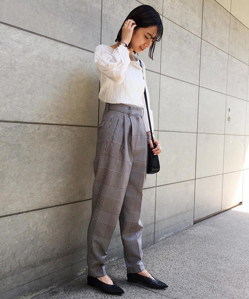 Des Pres デ プレ の モノトーングレンチェック タックテーパードパンツ その他パンツ Wear