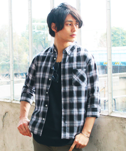 THE CASUAL（カジュアル）の「30S高密度ブロード7分袖シャツ（シャツ/ブラウス・メンズ・ホワイト/ネイビー/カーキ/ピンク/ホワイト系その他/ブルー系その他/ホワイト系その他2/ブルー系その他3/ブラック/グレー/サックスブルー/ブルー/ブラック系その他/ワイン/ブルー系その他2/テラコッタ・M/L/XL/S）」の6枚目の写真