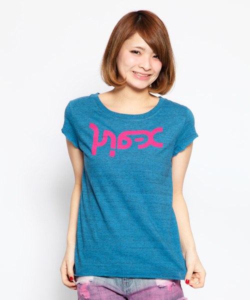 X-girl(エックスガール)の「SANDY SLIM TOP(Tシャツ/カットソー・レディース・アッシュグレー/ピンク/ブルー・1/2)」の3枚目の写真