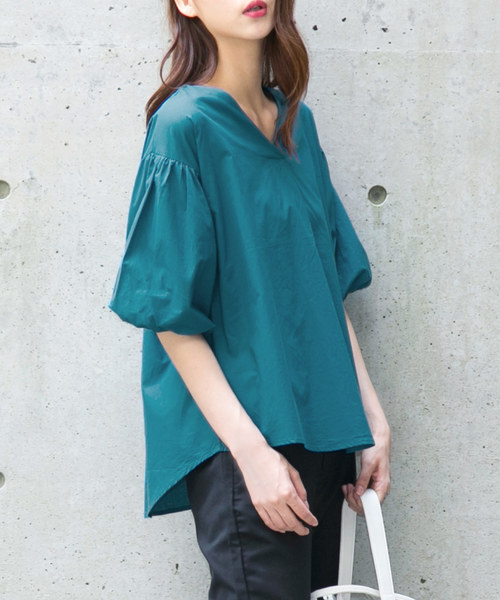 KOBE LETTUCE（コウベレタス）の「Vネックバルーン袖ブラウス＊レディース/トップス[C3354]神戸レタス（シャツ/ブラウス・レディース・ネイビー/オフホワイト/イエロー/グリーン/ストライプ・FREE）」の3枚目の写真