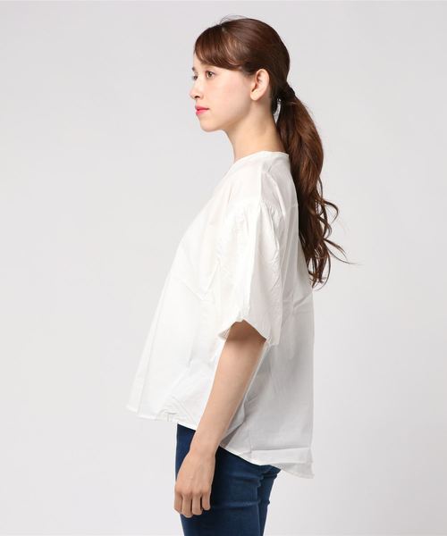 KOBE LETTUCE（コウベレタス）の「Vネックバルーン袖ブラウス＊レディース/トップス[C3354]神戸レタス（シャツ/ブラウス・レディース・ネイビー/オフホワイト/イエロー/グリーン/ストライプ・FREE）」の6枚目の写真