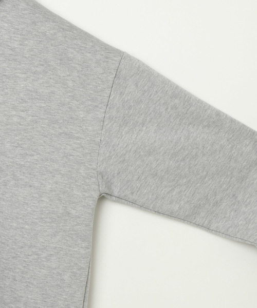 Disney（ディズニー）の「Disney(ディズニー)ミッキー刺繍パーカーワンピース（ワンピース・レディース・ブラック/グレー・MEDIUM）」の10枚目の写真