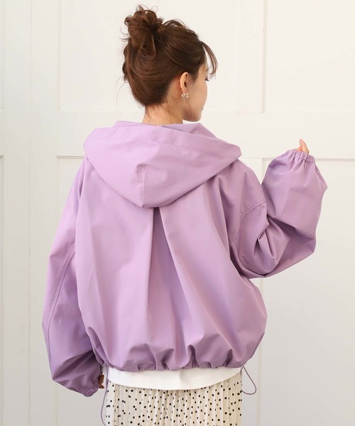 one after another NICE CLAUP（ワンアフターアナザーナイスクラップ）の「ボリューム袖マウンテンパーカー（マウンテンパーカー・レディース・ブラック/ベージュ/パープル/アイボリー・FREE）」の16枚目の写真