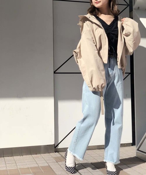 one after another NICE CLAUP（ワンアフターアナザーナイスクラップ）の「ボリューム袖マウンテンパーカー（マウンテンパーカー・レディース・ブラック/ベージュ/パープル/アイボリー・FREE）」の7枚目の写真