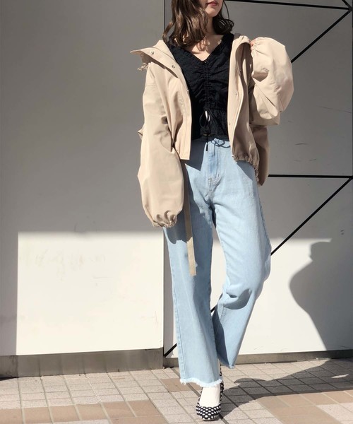 one after another NICE CLAUP（ワンアフターアナザーナイスクラップ）の「ボリューム袖マウンテンパーカー（マウンテンパーカー・レディース・ブラック/ベージュ/パープル/アイボリー・FREE）」の6枚目の写真