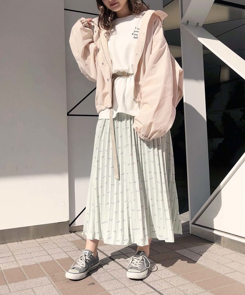 one after another NICE CLAUP（ワンアフターアナザーナイスクラップ）の「ボリューム袖マウンテンパーカー（マウンテンパーカー・レディース・ブラック/ベージュ/パープル/アイボリー・FREE）」の20枚目の写真