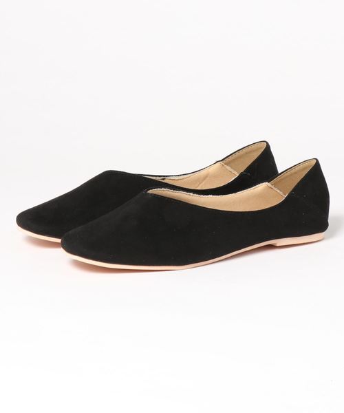 KOBE LETTUCE（コウベレタス）の「Vカットスクエアトゥ2wayフラットバブーシュ（パンプス・レディース・ホワイト/キャメル/ブラック/パイソン/グレイッシュベージュ・L/LL/M/S）」の17枚目の写真