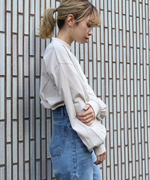 tiptop（ティップトップ）の「【ZOZO限定アイテム】モックネックボリューム袖ロンT（Tシャツ/カットソー・レディース・オフホワイト/ブラック/ベージュ/グレイッシュベージュ/カーキ/A/ブラウン/ダークグレー/アイボリー/スミクロ/グリーン/ダークブルー/ピンク/B/C/キナリ・FREE/SHORT）」の18枚目の写真