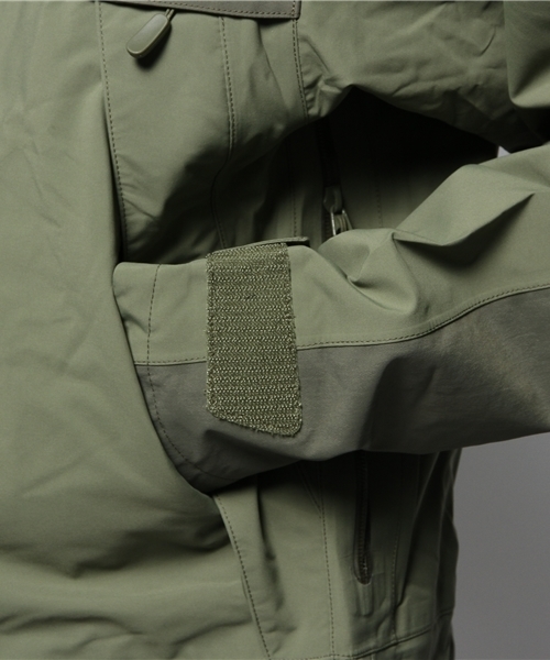 JOURNAL STANDARD（ジャーナルスタンダード）の「NORRONA / ノローナ: DOVRE GORE PRO JK / ブルゾン（ブルゾン・メンズ・カーキ・SMALL）」の4枚目の写真