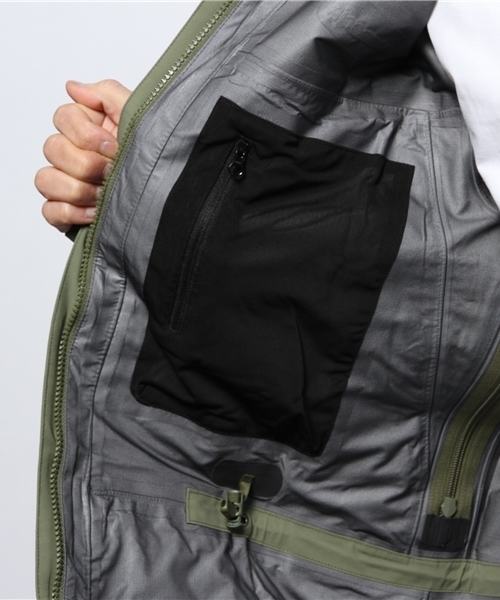 JOURNAL STANDARD（ジャーナルスタンダード）の「NORRONA / ノローナ: DOVRE GORE PRO JK / ブルゾン（ブルゾン・メンズ・カーキ・SMALL）」の9枚目の写真