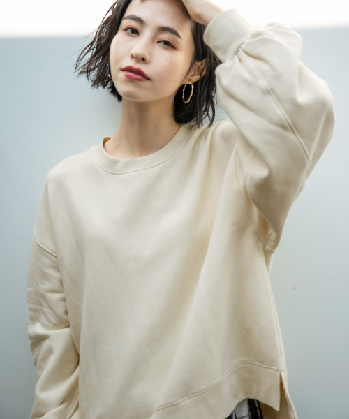 LOWRYS FARM（ローリーズファーム）の「キモウストレッチウラケプルオーバー　858657（スウェット・レディース・ブラック/パープル/アイボリー/ブラウン・FREE）」の7枚目の写真