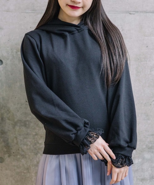 Mysa&Liina(ミーサリーナ)の「ミニ裏毛取外レース付きパーカー(パーカー・レディース・キナリ/ブラック/オフホワイト/ラベンダー/杢グレー・M)」の1枚目の写真