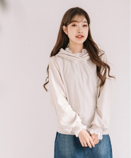 Mysa&Liina(ミーサリーナ)の「ミニ裏毛取外レース付きパーカー(パーカー・レディース・キナリ/ブラック/オフホワイト/ラベンダー/杢グレー・M)」の12枚目の写真