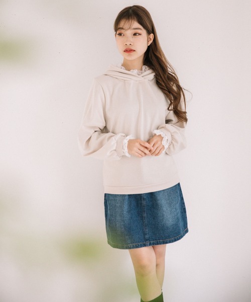 Mysa&Liina(ミーサリーナ)の「ミニ裏毛取外レース付きパーカー(パーカー・レディース・キナリ/ブラック/オフホワイト/ラベンダー/杢グレー・M)」の10枚目の写真