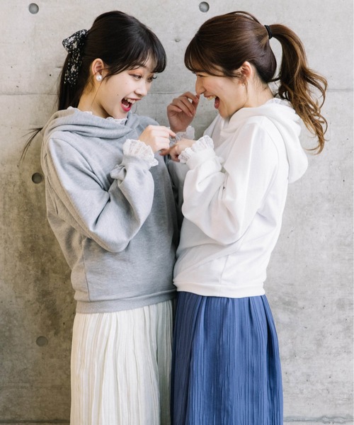 Mysa&Liina(ミーサリーナ)の「ミニ裏毛取外レース付きパーカー(パーカー・レディース・キナリ/ブラック/オフホワイト/ラベンダー/杢グレー・M)」の22枚目の写真