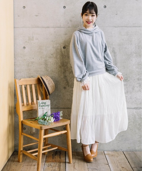 Mysa&Liina(ミーサリーナ)の「ミニ裏毛取外レース付きパーカー(パーカー・レディース・キナリ/ブラック/オフホワイト/ラベンダー/杢グレー・M)」の20枚目の写真