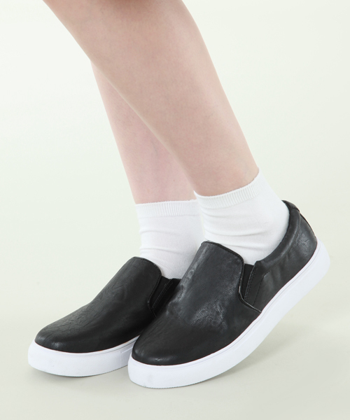 Tiara（ティアラ）の「ノーマルスリッポン（スニーカー・レディース・ブラック/グレー/ネイビー・2/3/4）」の2枚目の写真