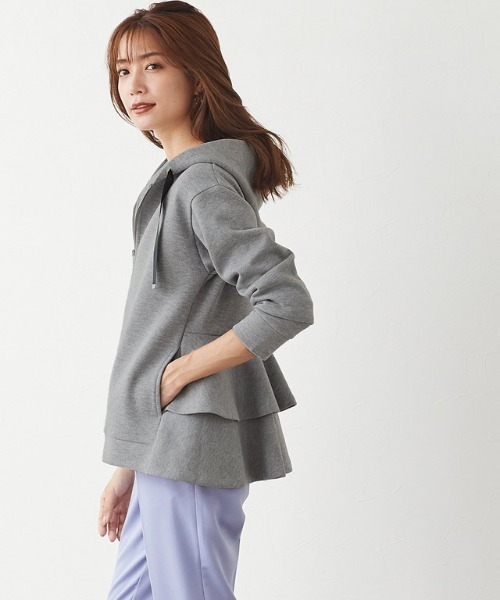 Pierrot（ピエロ）の「ボンディングバックフレアパーカー（パーカー・レディース・ブラック/アイボリー/ダークグレー/ベージュ/ネイビー/杢グレー/グレー系その他/カーキ/ミント・M/L/S）」の3枚目の写真