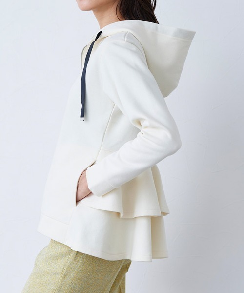 Pierrot（ピエロ）の「ボンディングバックフレアパーカー（パーカー・レディース・ブラック/アイボリー/ダークグレー/ベージュ/ネイビー/杢グレー/グレー系その他/カーキ/ミント・M/L/S）」の18枚目の写真