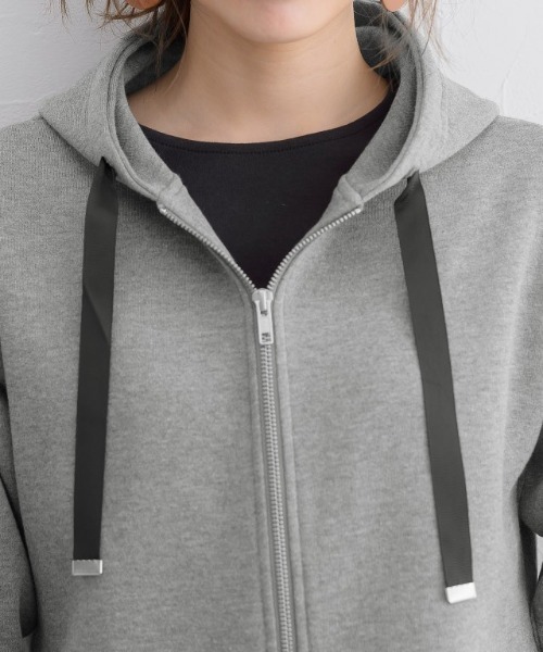 Pierrot（ピエロ）の「ボンディングバックフレアパーカー（パーカー・レディース・ブラック/アイボリー/ダークグレー/ベージュ/ネイビー/杢グレー/グレー系その他/カーキ/ミント・M/L/S）」の11枚目の写真