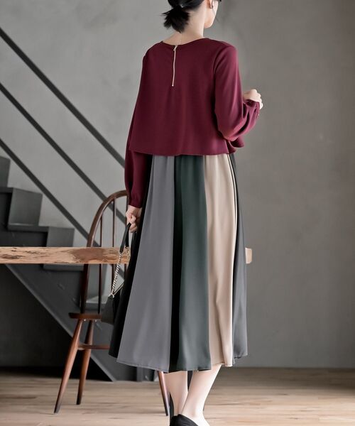 rps（アールピーエス）の「カラフルパッチワークドッキングワンピース（ワンピース・レディース・ブラック/ネイビー/オフホワイト/ダークグリーン/ブラック系その他2/ホワイト系その他2/ボルドー/パープル/ブラック系その他3/ライトグレー/ダークネイビー・M/フリー）」の18枚目の写真