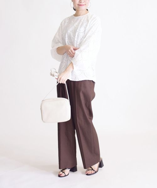美品 SHIPS シップス カットワークレースブラウス チャコール系 SHIPS（シップス）の「カットワークレースブラウス（シャツ