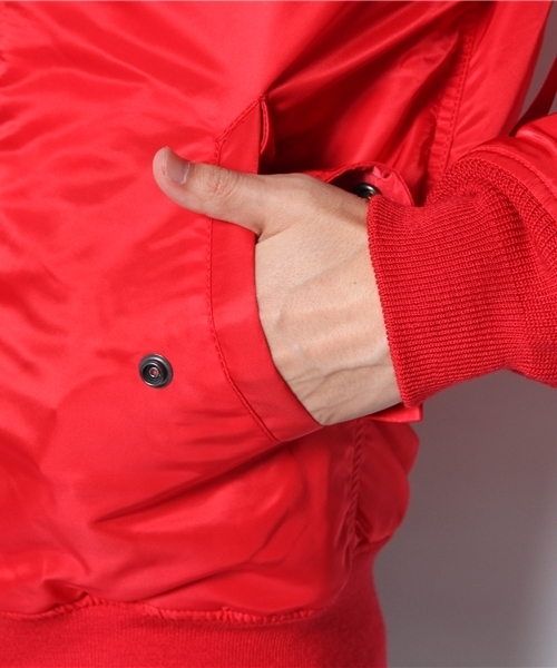 And A(アンドエー)の「MA-1 TIGHT (ALPHA)(ブルゾン・メンズ・ブラック/グリーン/レッド・MEDIUM/SMALL/LARGE)」の10枚目の写真