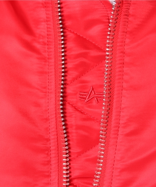 And A(アンドエー)の「MA-1 TIGHT (ALPHA)(ブルゾン・メンズ・ブラック/グリーン/レッド・MEDIUM/SMALL/LARGE)」の12枚目の写真