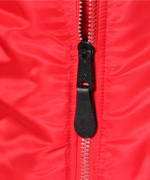 And A(アンドエー)の「MA-1 TIGHT (ALPHA)(ブルゾン・メンズ・ブラック/グリーン/レッド・MEDIUM/SMALL/LARGE)」の13枚目の写真