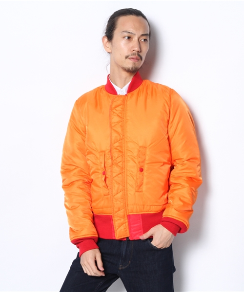 And A(アンドエー)の「MA-1 TIGHT (ALPHA)(ブルゾン・メンズ・ブラック/グリーン/レッド・MEDIUM/SMALL/LARGE)」の15枚目の写真