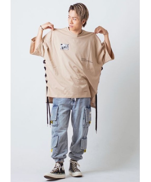 RE730（アールイーセブンサーティー）の「【RE730】レースアップモンスターシルエットTシャツ　スーパービッグシルエット（Tシャツ/カットソー・メンズ・オフホワイト/ブラック/ベージュ・MEDIUM/LARGE）」の4枚目の写真