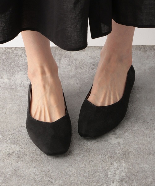 GLOBAL WORK(グローバルワーク)の「らくっション撥水パンプス/891670(パンプス・レディース・ライトグレー/ブラック/ダークブラウン/ブラウン/グリーン/その他/ライトベージュ/ホワイト系その他2/ベージュ/アイボリー/ライトグリーン/ベージュ系その他3/ゼブラ/ベージュ系その他4/シルバー系その他3/マスタード/ブラウン系その他6/ライトピンク/グリーン系その他3/ダークグレー/イエロー系その他3・SMALL/MEDIUM/LARGE/X-LARGE)」の4枚目の写真